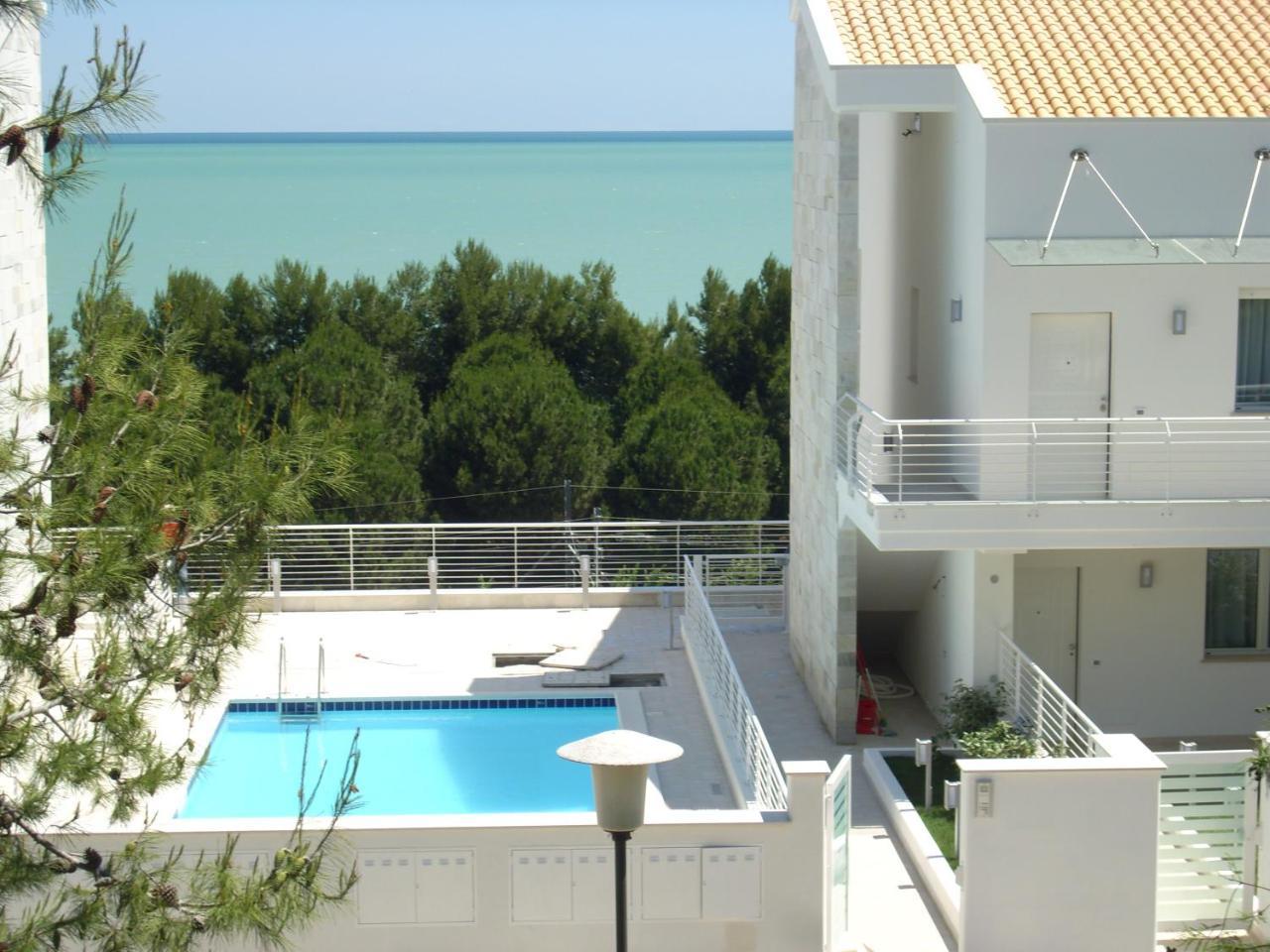Cerrano Park Resort 皮内托 外观 照片
